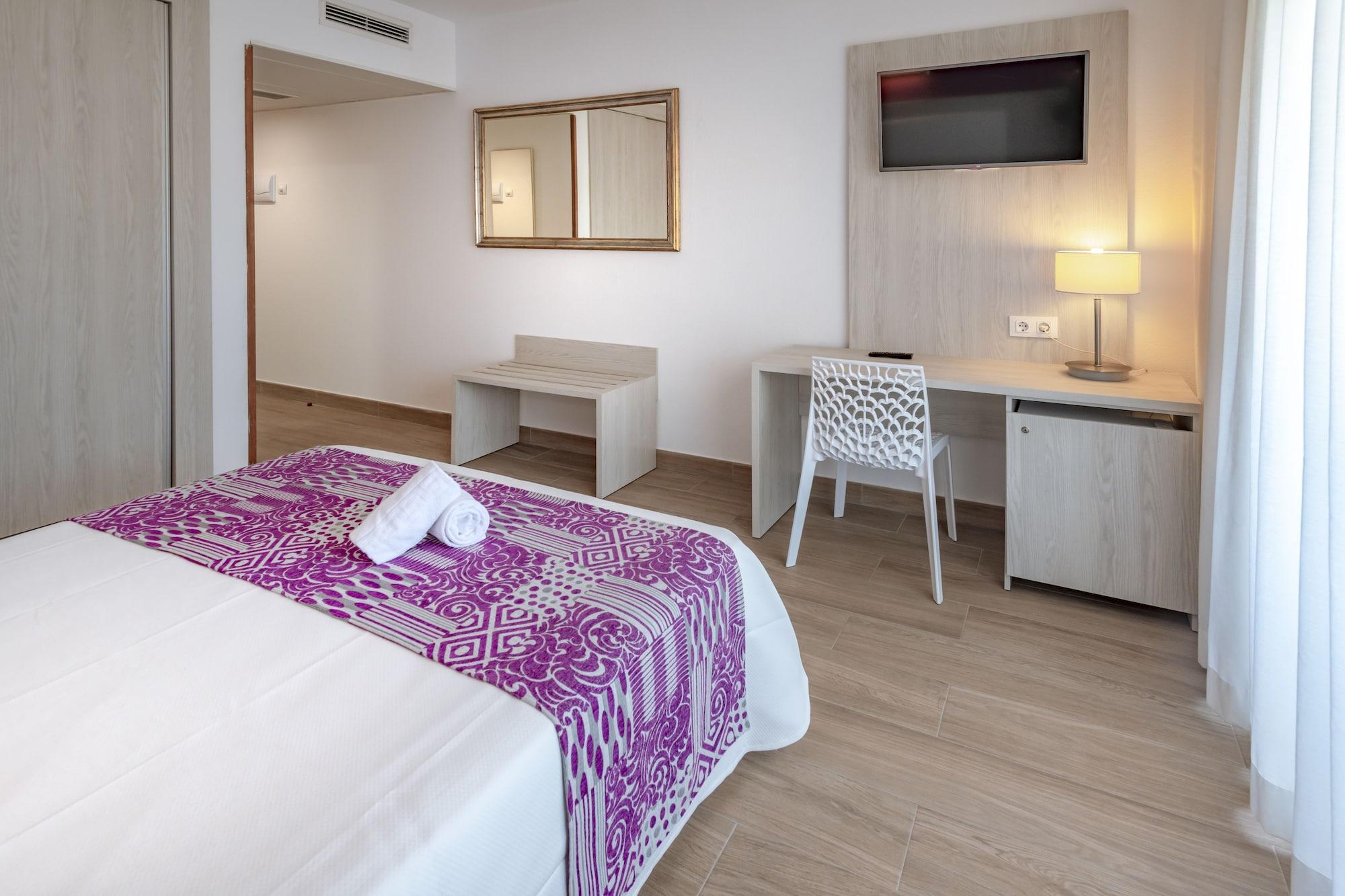 4R Meridia Mar Hospitalet De L'Infant Exterior photo