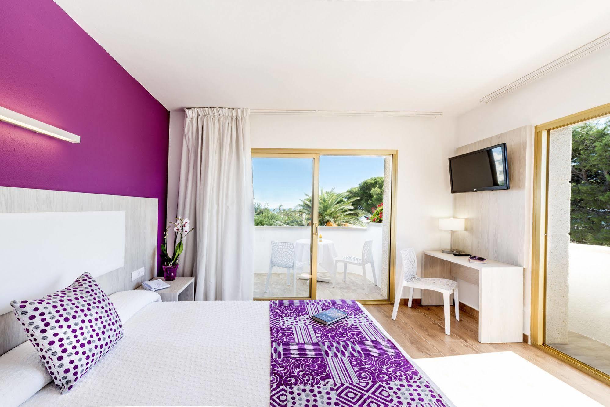 4R Meridia Mar Hospitalet De L'Infant Exterior photo